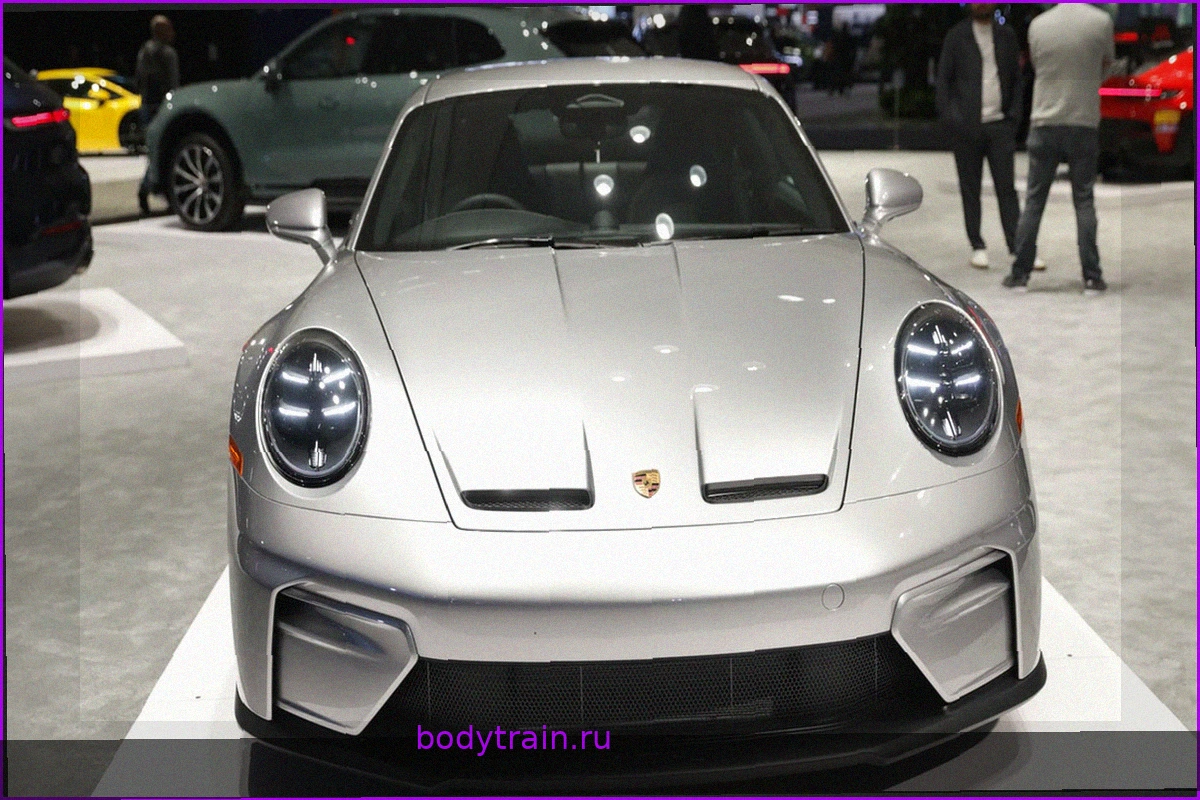 Porsche заключила соглашение на 1,5 миллиарда долларов с Tata Consultancy Services для внедрения ИИ
